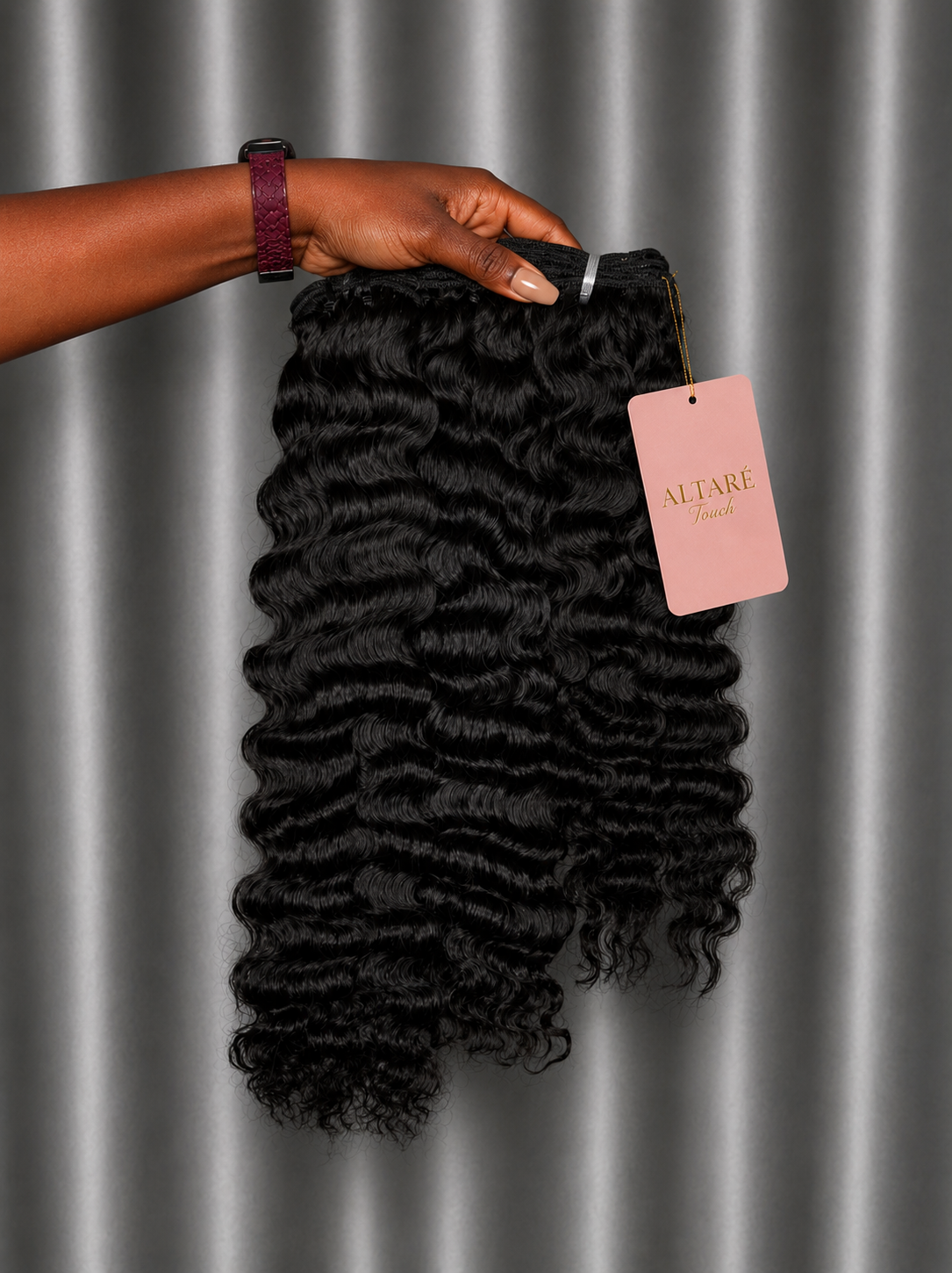 ALTARE ELAN™ | Burmese Curly